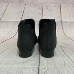 Resticted Shoe Size 8 Boots