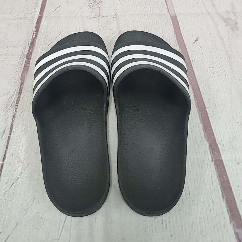 Adidas Shoe Size 9 Sandals