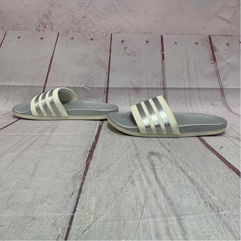 Adidas Shoe Size 8/9 Sandals